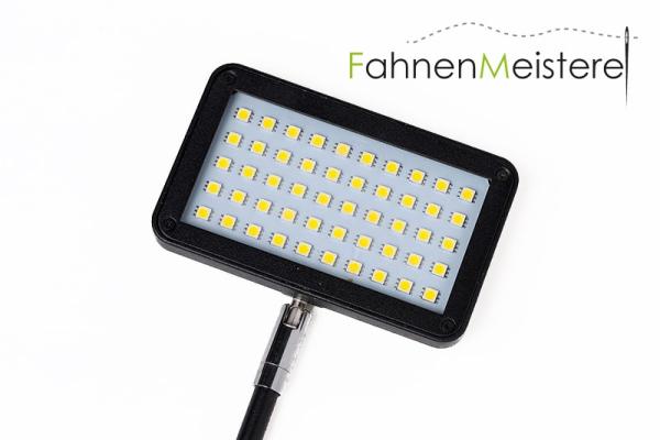 schwarzer LED-Strahler der ZIPPER-Wall (Arch, Curved, Straight & Moon Modelle). LED Beleuchtung in der Frontansicht